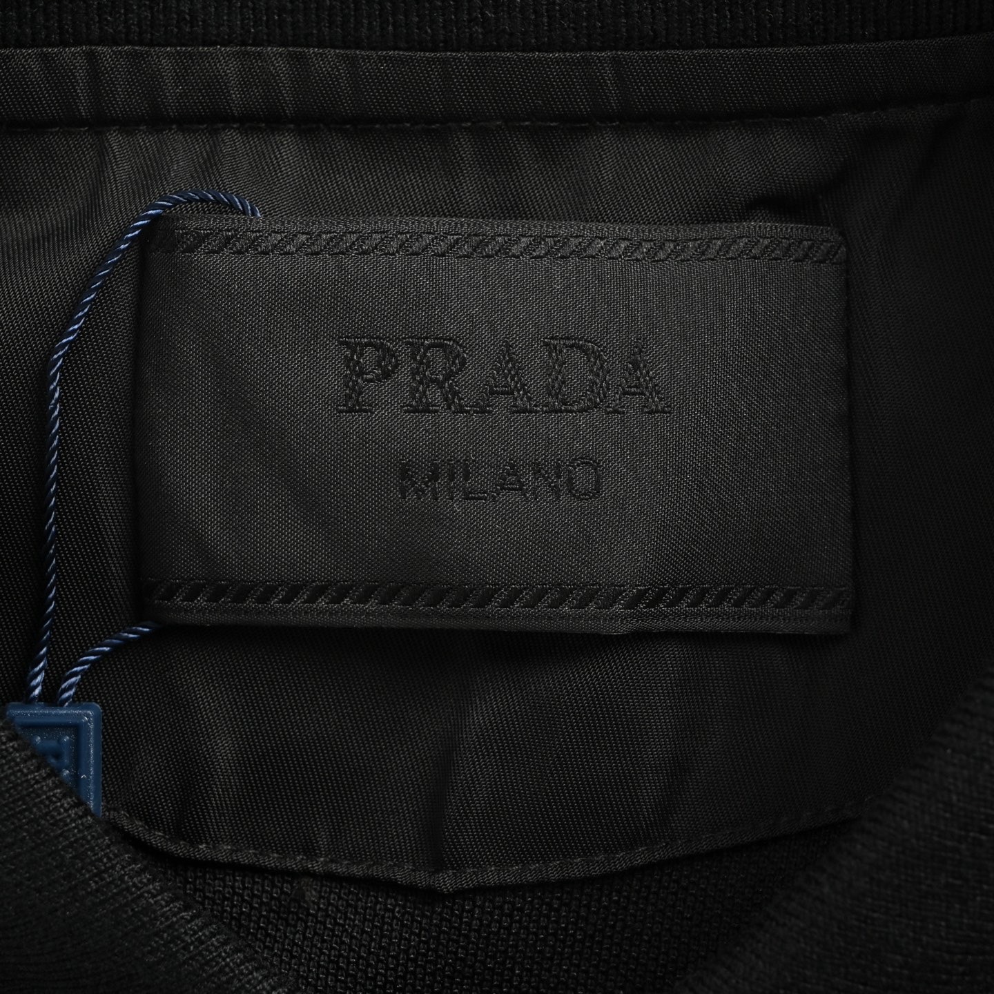 Prada/普拉达 25ss 三角标半拉链长袖T恤