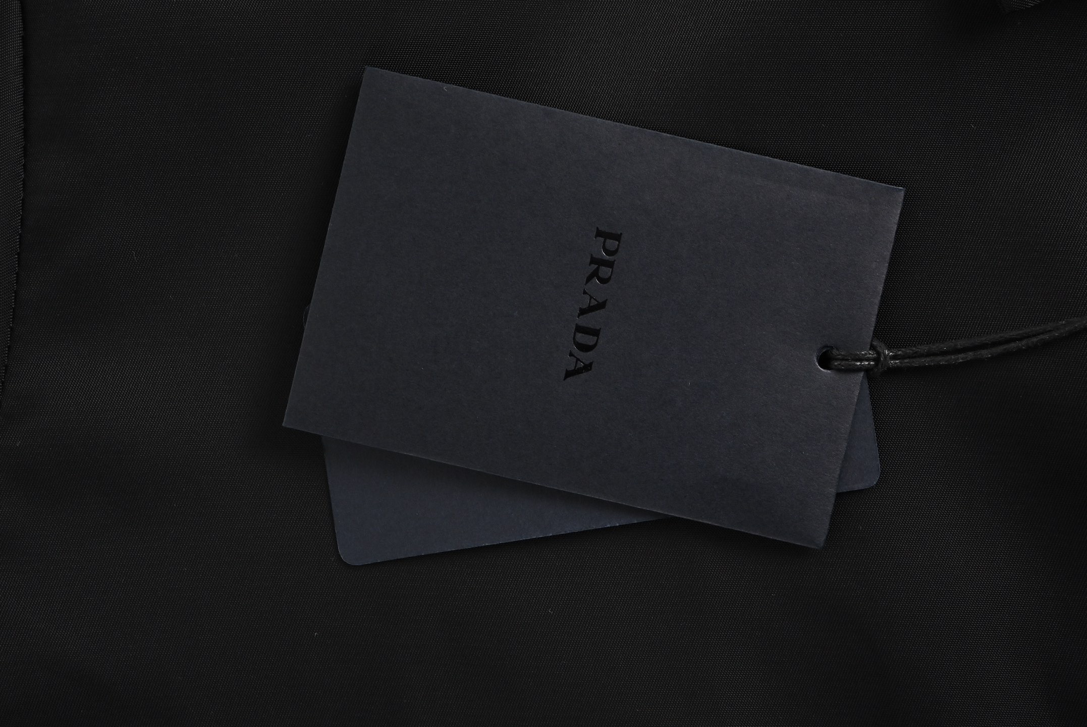 Prada/普拉达 翻盖口袋再生尼龙夹克外套-Chinese UA Cheap High Quatity Brand Clothes Bags handbags Sneakers wholesale wholesaler seller from China Factory suppliers Fashion Clothing Shoes best Quality Beautiful Price Prada/普拉达 翻盖口袋再生尼龙夹克外套