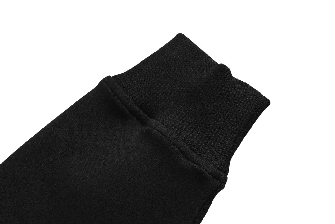 Prada/普拉达 22Fw 尼龙拼接三角标连帽卫衣