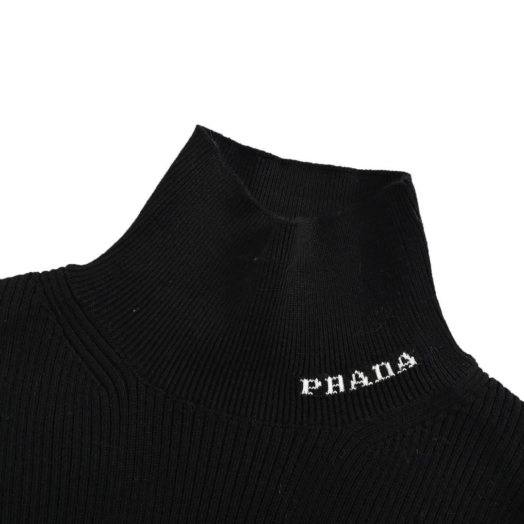 Prada/普拉达 高领打底毛衣