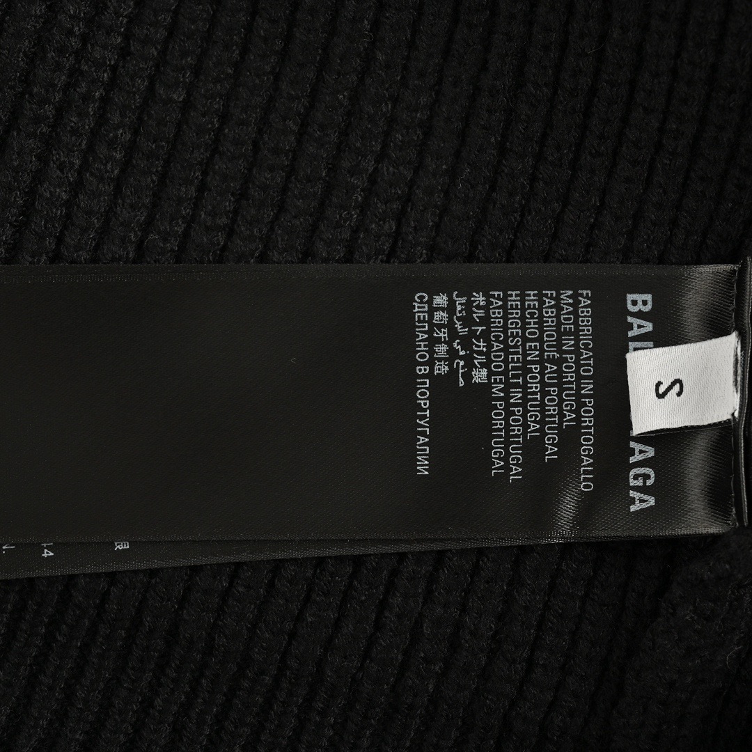 Balenciaga/巴黎世家 24Fw 袖标针织开衫毛衣-Chinese UA Cheap High Quatity Brand Clothes Bags handbags Sneakers wholesale wholesaler seller from China Factory suppliers Fashion Clothing Shoes best Quality Beautiful Price Balenciaga/巴黎世家 24Fw 袖标针织开衫毛衣