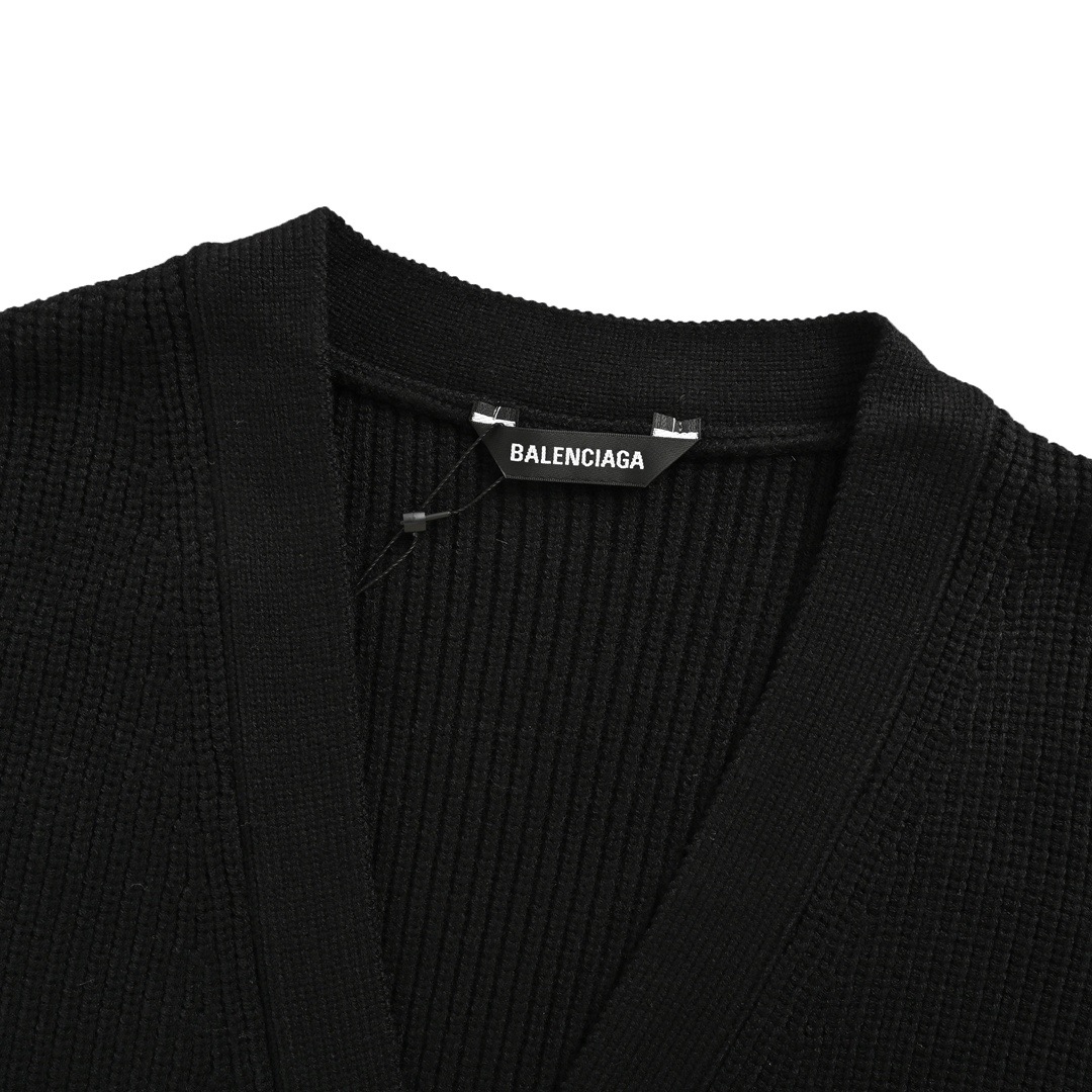 Balenciaga/巴黎世家 24Fw 袖标针织开衫毛衣-Chinese UA Cheap High Quatity Brand Clothes Bags handbags Sneakers wholesale wholesaler seller from China Factory suppliers Fashion Clothing Shoes best Quality Beautiful Price Balenciaga/巴黎世家 24Fw 袖标针织开衫毛衣