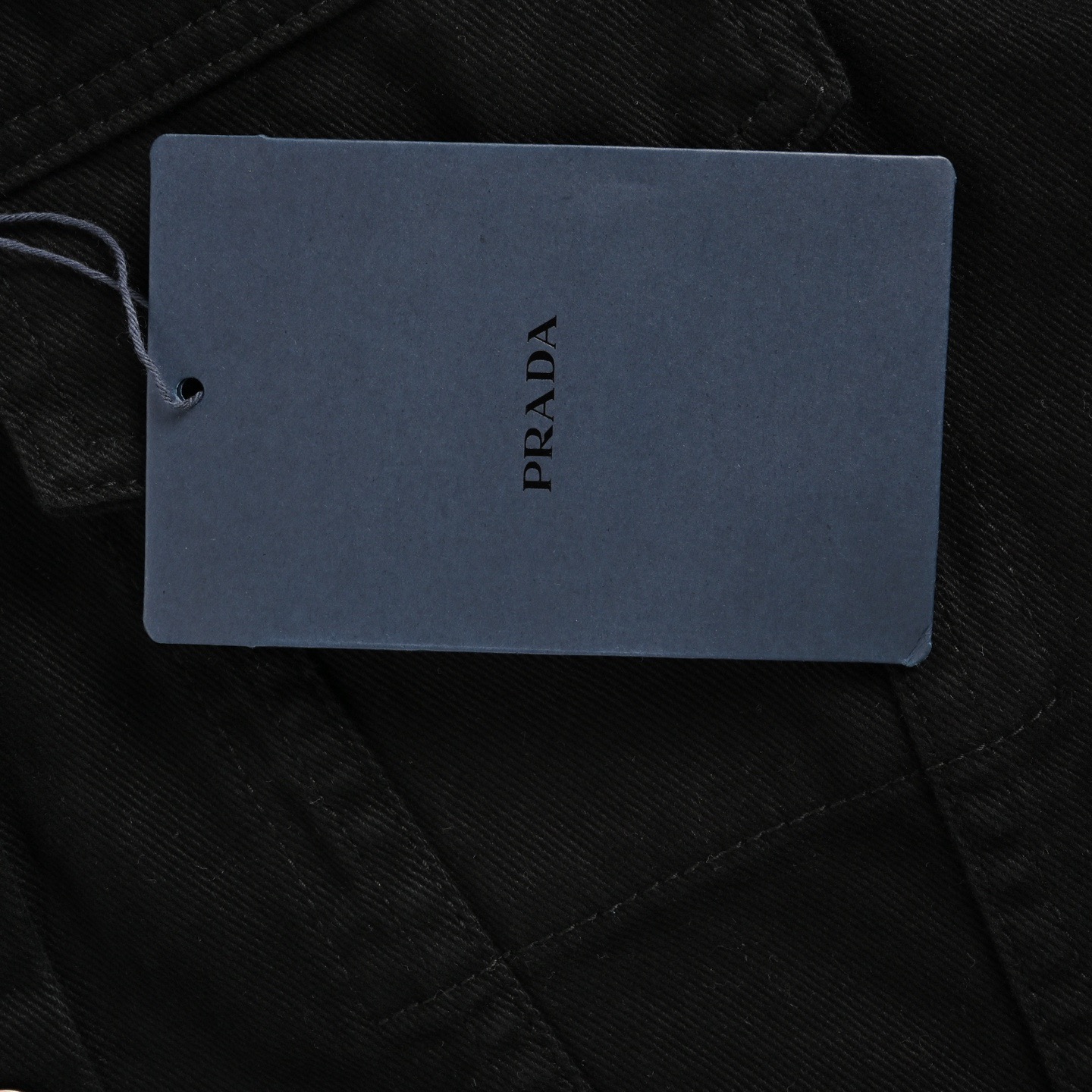 Prada/普拉达 25ss 下摆三角标徽标牛仔外套-Chinese UA Cheap High Quatity Brand Clothes Bags handbags Sneakers wholesale wholesaler seller from China Factory suppliers Fashion Clothing Shoes best Quality Beautiful Price Prada/普拉达 25ss 下摆三角标徽标牛仔外套