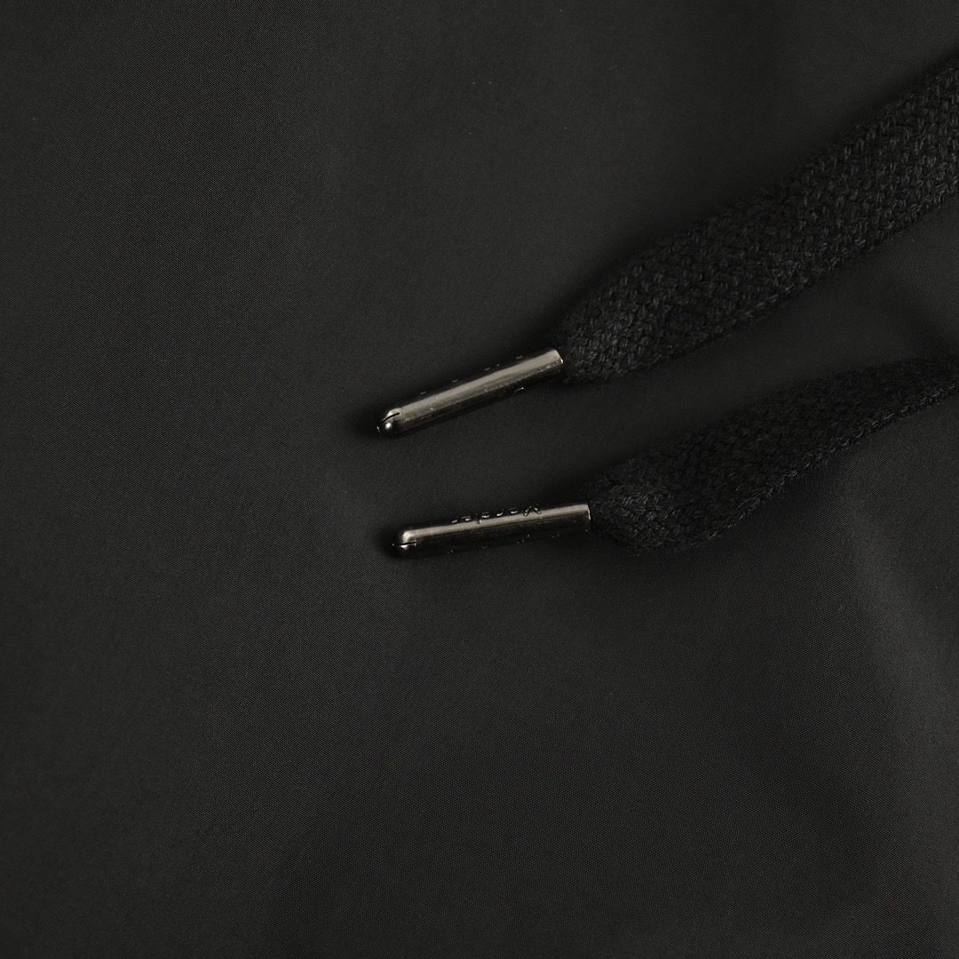 MONCLER/蒙口 22Fw 硅胶徽标logo尼龙梭织束脚长裤-Chinese UA Cheap High Quatity Brand Clothes Bags handbags Sneakers wholesale wholesaler seller from China Factory suppliers Fashion Clothing Shoes best Quality Beautiful Price MONCLER/蒙口 22Fw 硅胶徽标logo尼龙梭织束脚长裤