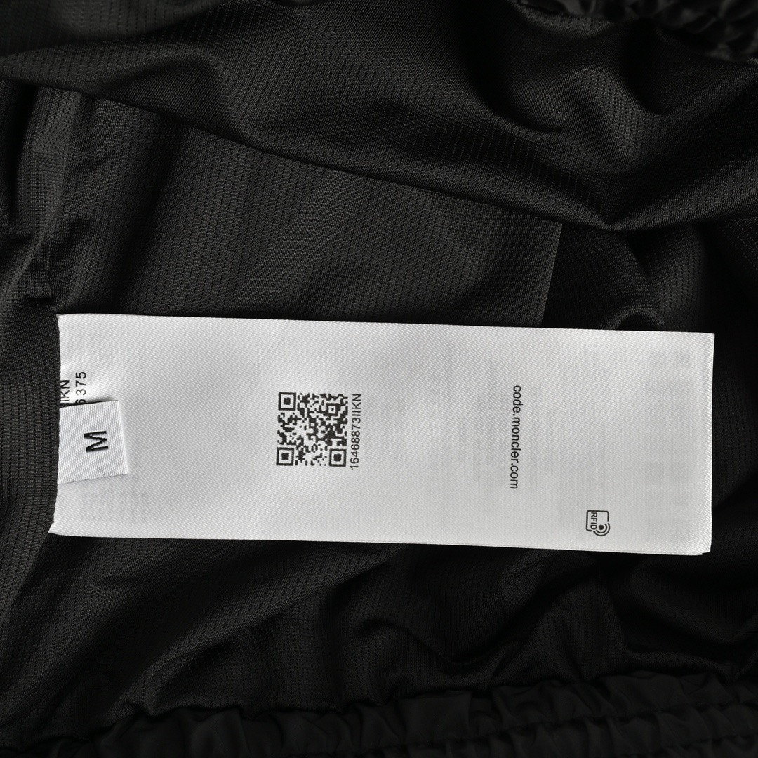 MONCLER/蒙口 22Fw 硅胶徽标logo尼龙梭织束脚长裤-Chinese UA Cheap High Quatity Brand Clothes Bags handbags Sneakers wholesale wholesaler seller from China Factory suppliers Fashion Clothing Shoes best Quality Beautiful Price MONCLER/蒙口 22Fw 硅胶徽标logo尼龙梭织束脚长裤