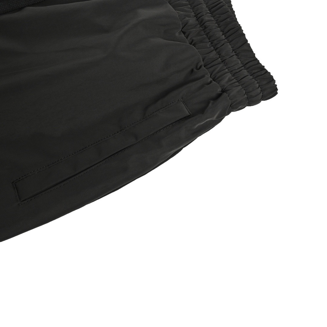 Burberry/巴宝莉 23Fw 硅胶徽标logo尼龙梭织束脚长裤-Chinese UA Cheap High Quatity Brand Clothes Bags handbags Sneakers wholesale wholesaler seller from China Factory suppliers Fashion Clothing Shoes best Quality Beautiful Price Burberry/巴宝莉 23Fw 硅胶徽标logo尼龙梭织束脚长裤