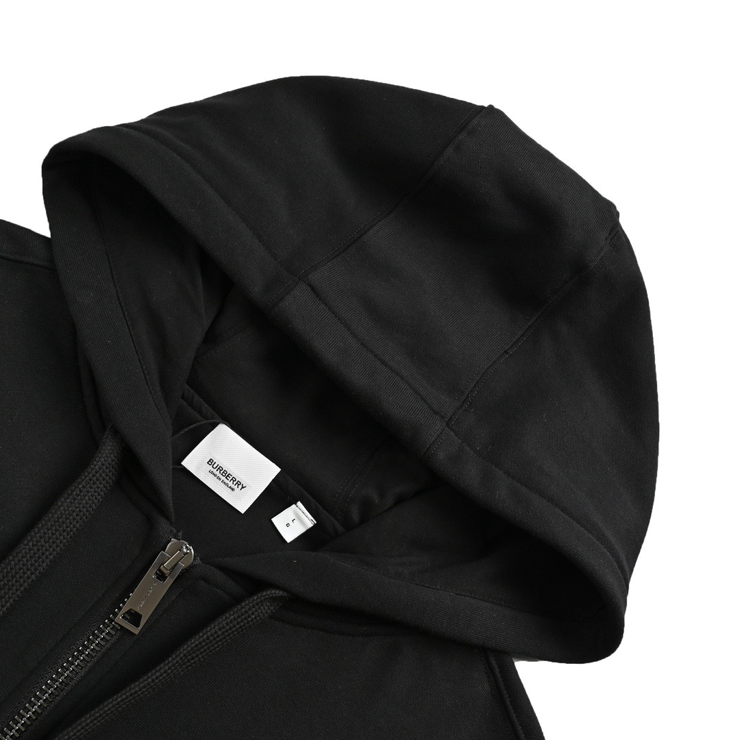 Burberry/巴宝莉 23Fw 刺绣战马logo拉链卫衣外套
