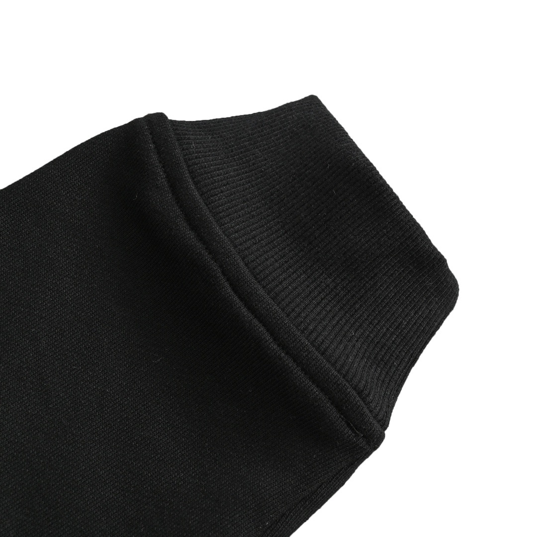 Burberry/巴宝莉 23Fw 刺绣战马logo拉链卫衣外套