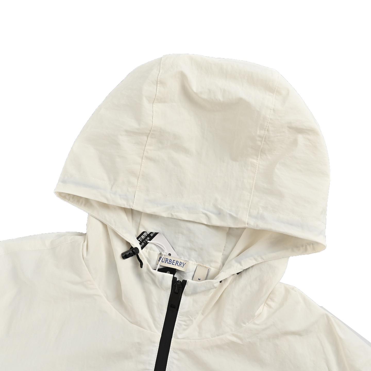 Burberry/巴宝莉 梭织战马拉链夹克外套 轻便的连帽外套 Burberry/巴宝莉 梭织战马拉链夹克外套 轻便的连帽外套