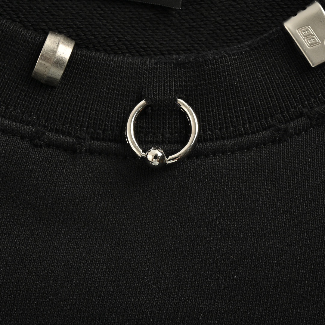 Balenciaga/巴黎世家 24Fw 领口穿刺环扣铆钉圆领卫衣