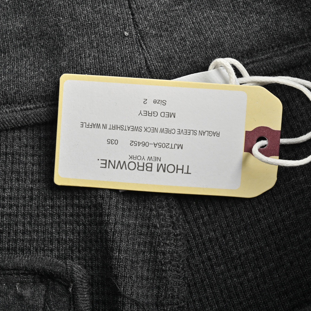 Thom Browne /汤姆布朗 经典款华夫格长裤-Chinese UA Cheap High Quatity Brand Clothes Bags handbags Sneakers wholesale wholesaler seller from China Factory suppliers Fashion Clothing Shoes best Quality Beautiful Price Thom Browne /汤姆布朗 经典款华夫格长裤