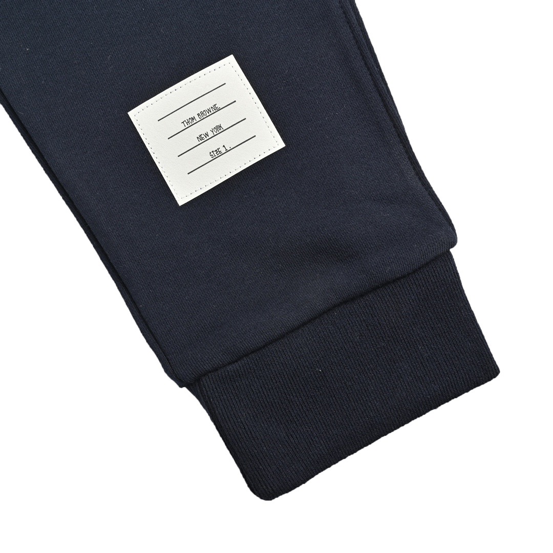 Thom Browne/汤姆布朗 经典色织四杠休闲长裤-Chinese UA Cheap High Quatity Brand Clothes Bags handbags Sneakers wholesale wholesaler seller from China Factory suppliers Fashion Clothing Shoes best Quality Beautiful Price Thom Browne/汤姆布朗 经典色织四杠休闲长裤