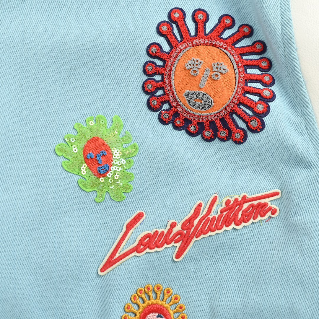 Louis Vuitton/路易威登 24Fw 草间弥生联名太阳鱼棒球服外套-Chinese UA Cheap High Quatity Brand Clothes Bags handbags Sneakers wholesale wholesaler seller from China Factory suppliers Fashion Clothing Shoes best Quality Beautiful Price Louis Vuitton/路易威登 24Fw 草间弥生联名太阳鱼棒球服外套