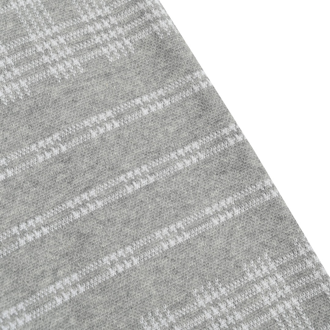 ThomBrowne/汤姆布朗 22Fw千鸟格提花条纹外套 STOLL进口机织 高级感色纺超细支数纱线-Chinese UA Cheap High Quatity Brand Clothes Bags handbags Sneakers wholesale wholesaler seller from China Factory suppliers Fashion Clothing Shoes best Quality Beautiful Price ThomBrowne/汤姆布朗 22Fw千鸟格提花条纹外套 STOLL进口机织 高级感色纺超细支数纱线