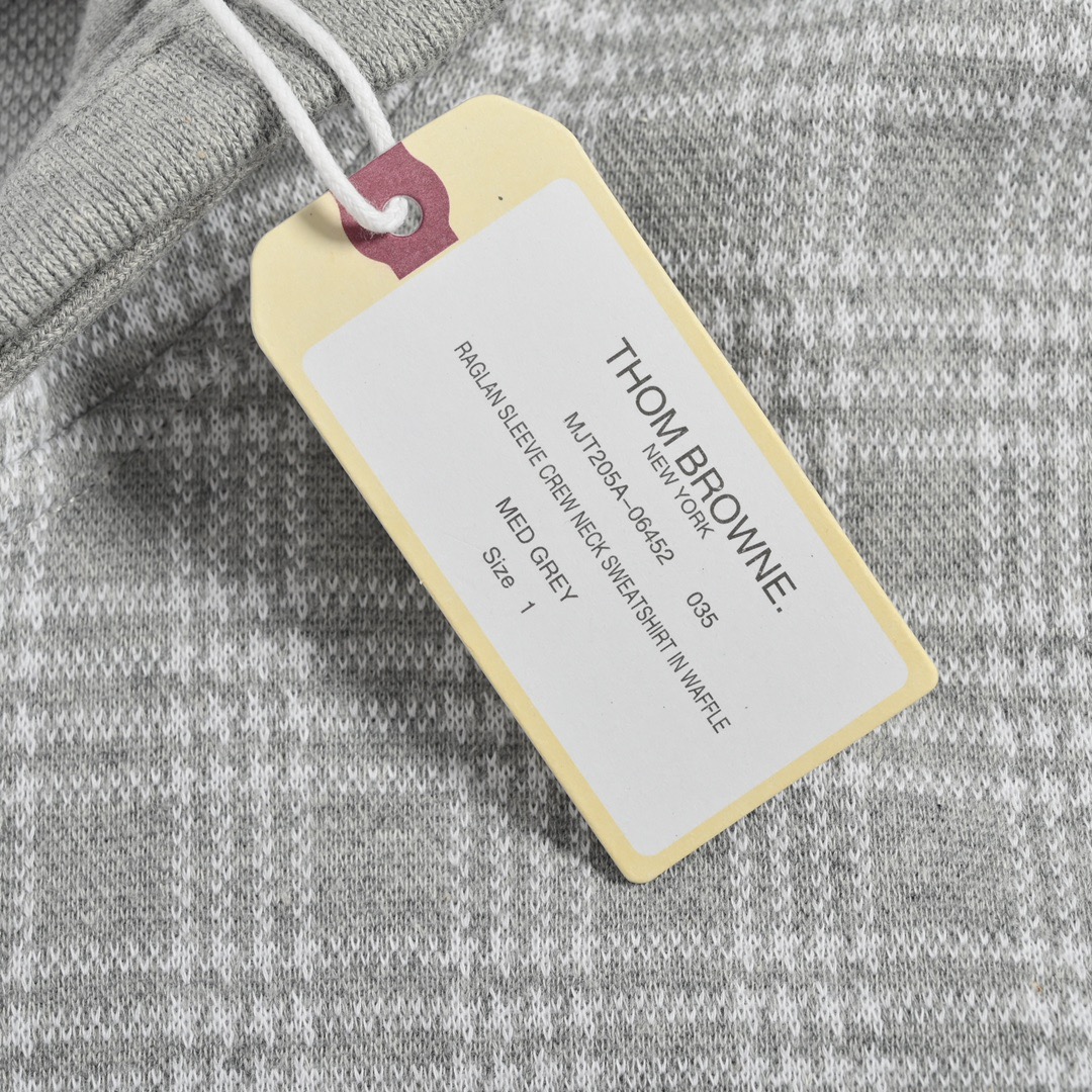 ThomBrowne/汤姆布朗 22Fw千鸟格提花条纹外套 STOLL进口机织 高级感色纺超细支数纱线-Chinese UA Cheap High Quatity Brand Clothes Bags handbags Sneakers wholesale wholesaler seller from China Factory suppliers Fashion Clothing Shoes best Quality Beautiful Price ThomBrowne/汤姆布朗 22Fw千鸟格提花条纹外套 STOLL进口机织 高级感色纺超细支数纱线