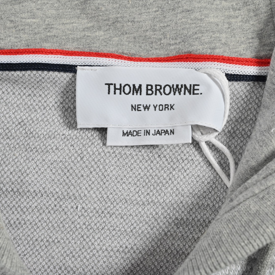 ThomBrowne/汤姆布朗 22Fw千鸟格提花条纹外套 STOLL进口机织 高级感色纺超细支数纱线-Chinese UA Cheap High Quatity Brand Clothes Bags handbags Sneakers wholesale wholesaler seller from China Factory suppliers Fashion Clothing Shoes best Quality Beautiful Price ThomBrowne/汤姆布朗 22Fw千鸟格提花条纹外套 STOLL进口机织 高级感色纺超细支数纱线