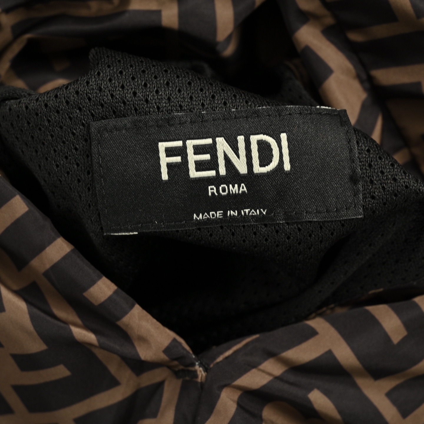 Fendi/芬迪 FF老花双面穿夹克外套-Chinese UA Cheap High Quatity Brand Clothes Bags handbags Sneakers wholesale wholesaler seller from China Factory suppliers Fashion Clothing Shoes best Quality Beautiful Price Fendi/芬迪 FF老花双面穿夹克外套