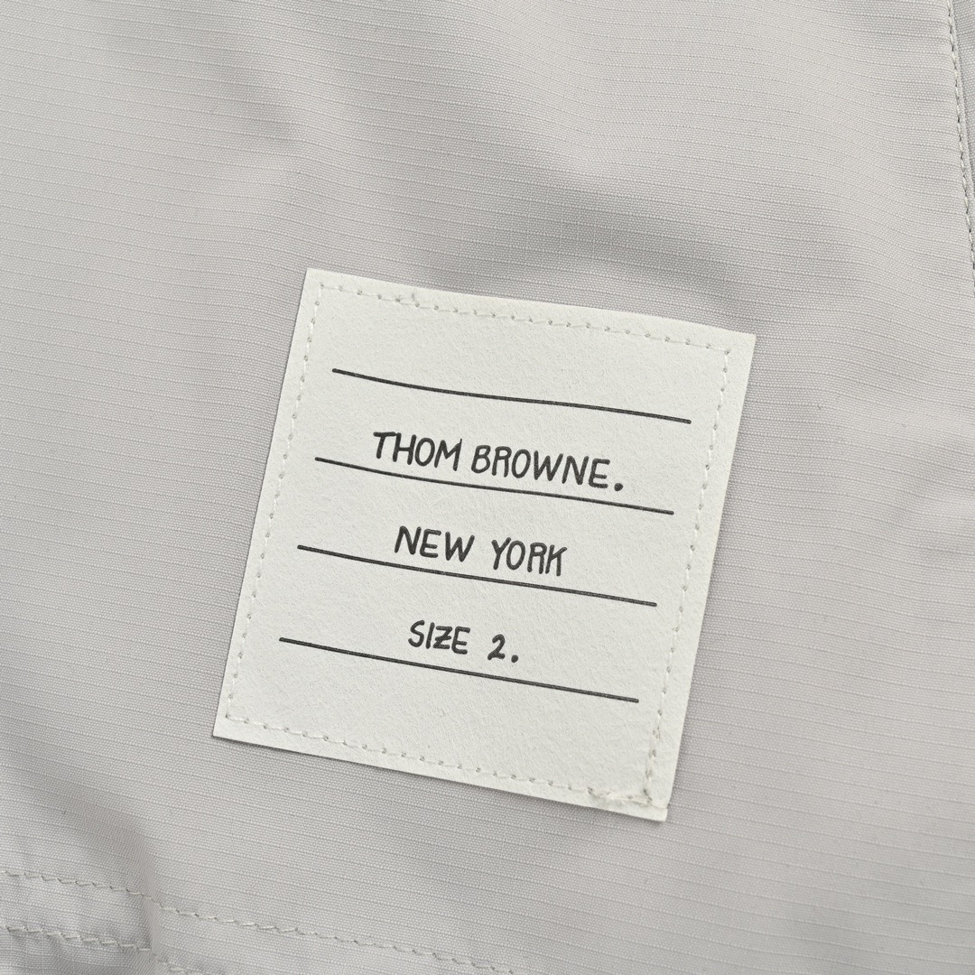 Thom Browne/汤姆布朗 四杠风衣外套-Chinese UA Cheap High Quatity Brand Clothes Bags handbags Sneakers wholesale wholesaler seller from China Factory suppliers Fashion Clothing Shoes best Quality Beautiful Price Thom Browne/汤姆布朗 四杠风衣外套