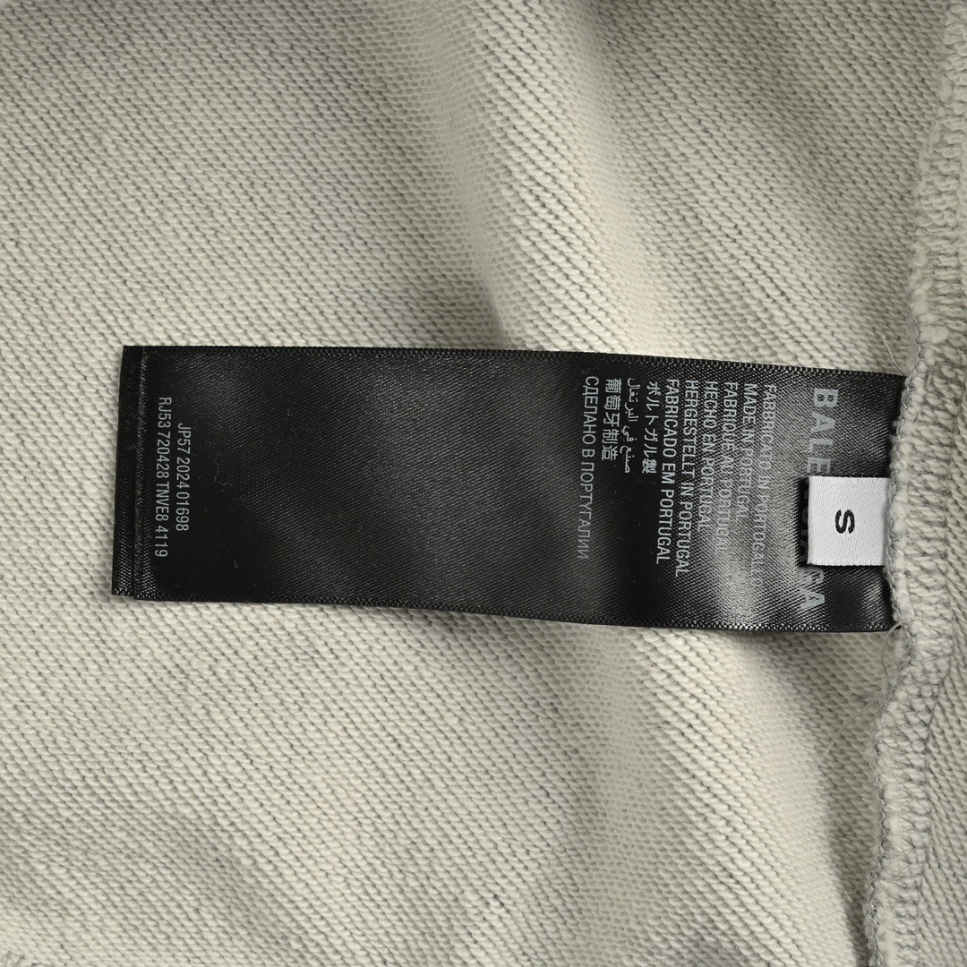 Balenciaga/巴黎世家 走秀款地球图案印花水洗做旧磨破拉链外套-Chinese UA Cheap High Quatity Brand Clothes Bags handbags Sneakers wholesale wholesaler seller from China Factory suppliers Fashion Clothing Shoes best Quality Beautiful Price Balenciaga/巴黎世家 走秀款地球图案印花水洗做旧磨破拉链外套
