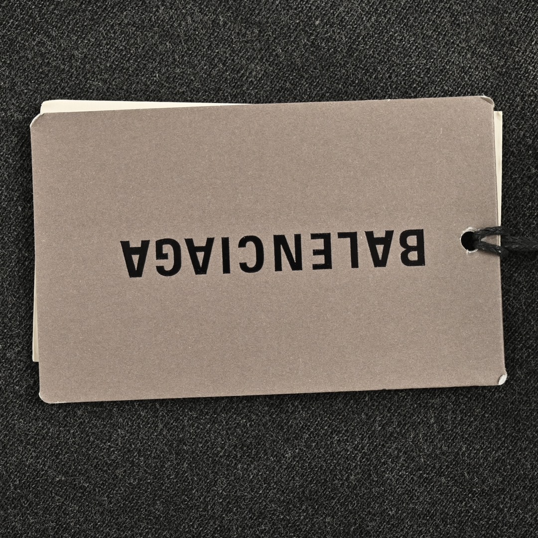 Balenciaga/巴黎世家 24Fw 双B字母印花水洗圆领卫衣-Chinese UA Cheap High Quatity Brand Clothes Bags handbags Sneakers wholesale wholesaler seller from China Factory suppliers Fashion Clothing Shoes best Quality Beautiful Price Balenciaga/巴黎世家 24Fw 双B字母印花水洗圆领卫衣