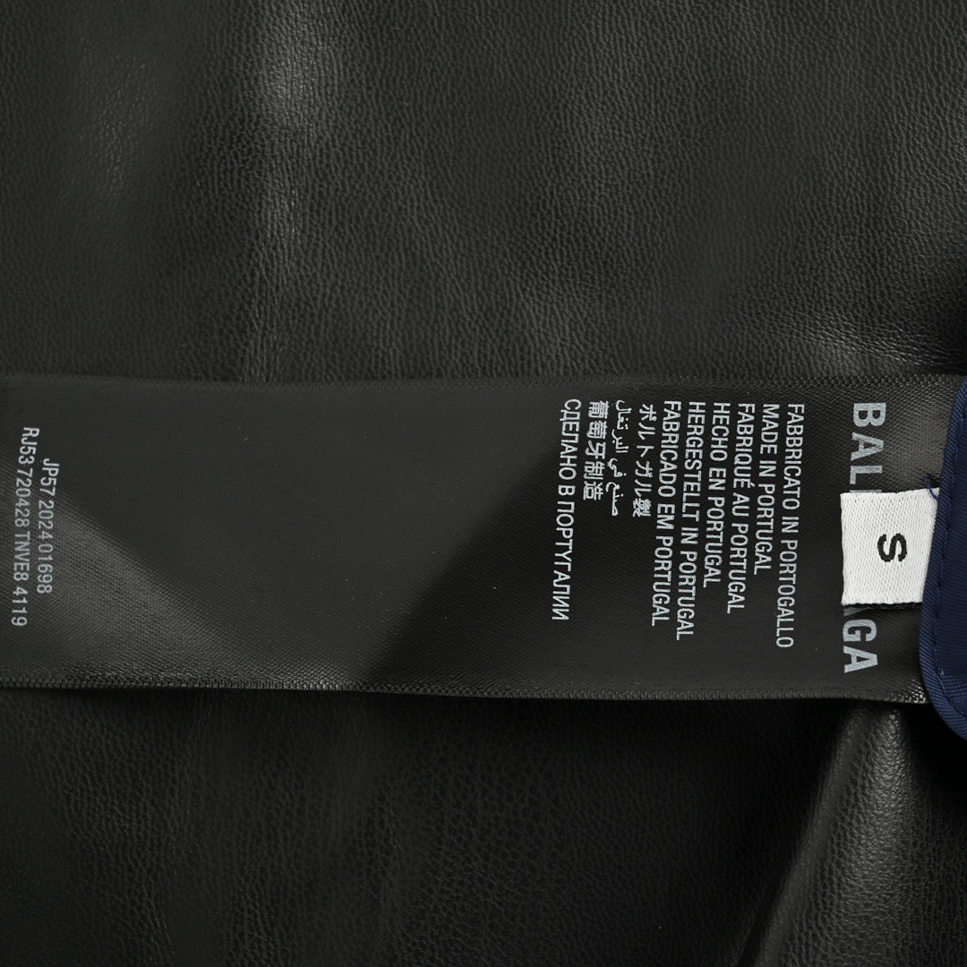 Balenciaga/巴黎世家 秀款loop sports icon刺绣双面皮夹克 Balenciaga/巴黎世家 秀款loop sports icon刺绣双面皮夹克