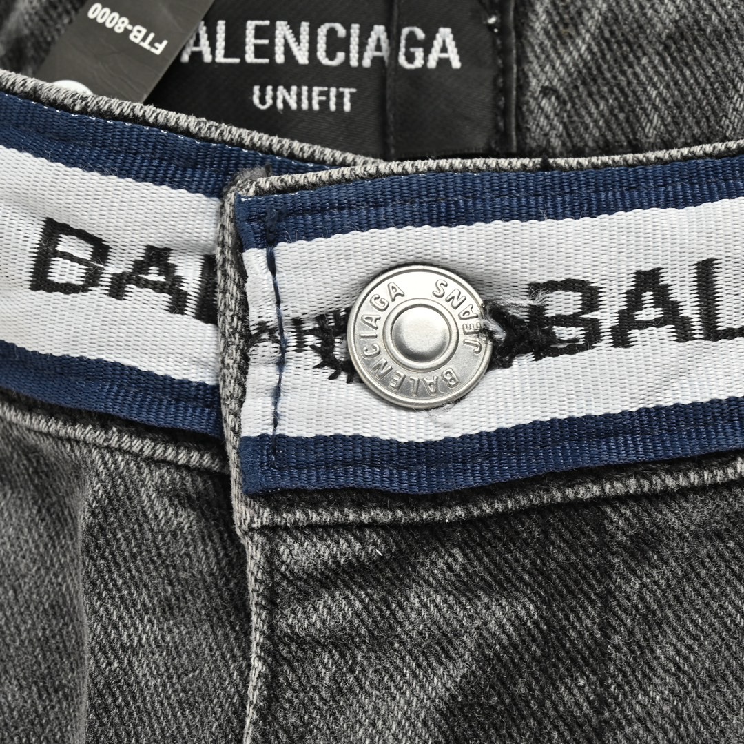 Balenciaga/巴黎世家 腰间字母织带牛仔裤 Balenciaga/巴黎世家 腰间字母织带牛仔裤