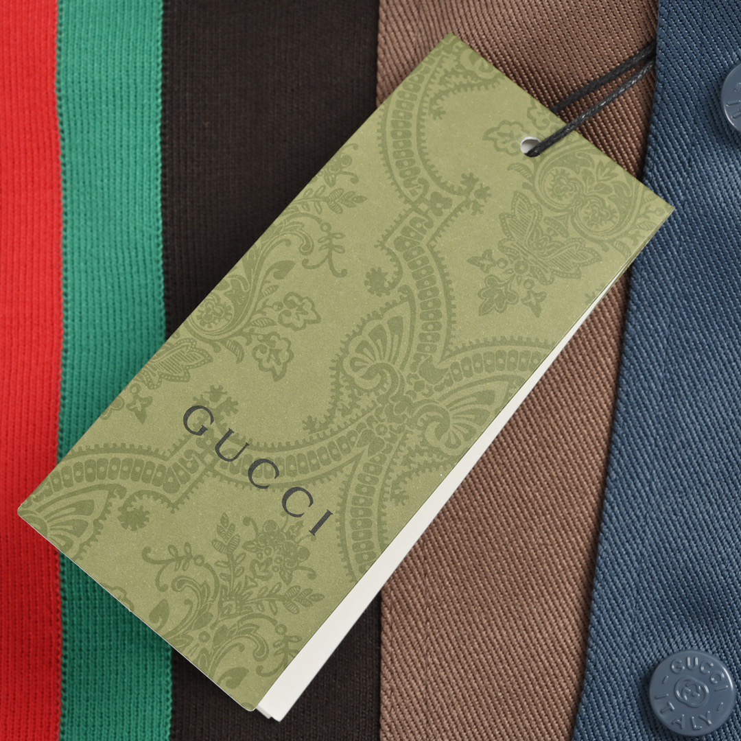 Gucci /古驰 肩膀拼接织带复古夹克外套 Gucci /古驰 肩膀拼接织带复古夹克外套