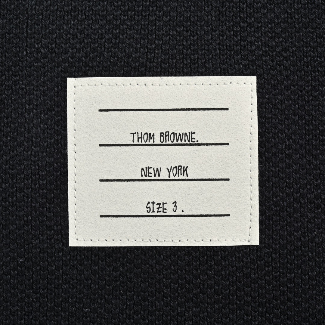 Thom Browne/汤姆布朗 暗纹四杠连帽卫衣 Thom Browne/汤姆布朗 暗纹四杠连帽卫衣