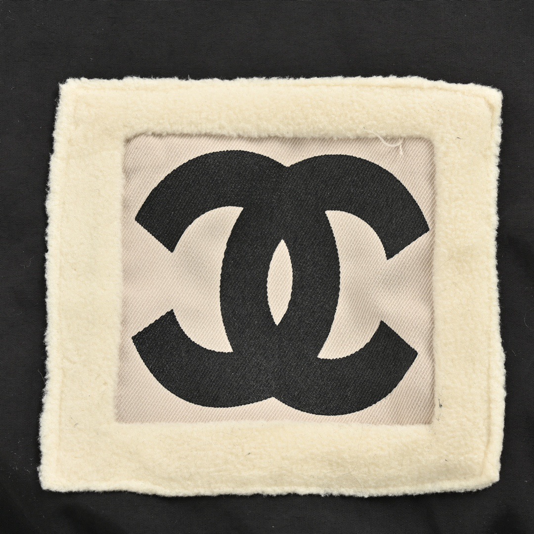 CHANEL /香奈儿 刺绣标语复古拉链风衣外套