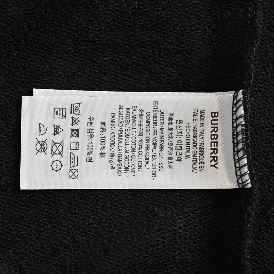 Burberry/巴宝莉 厚胶字母印花连帽卫衣-High Quatity Cheap Brand wholesale wholesaler seller Clothes Bags handbags Sneakers Top Fashion Clothing Shoes from China Factory Chinese suppliers best Quality Beautiful Price Burberry/巴宝莉 厚胶字母印花连帽卫衣