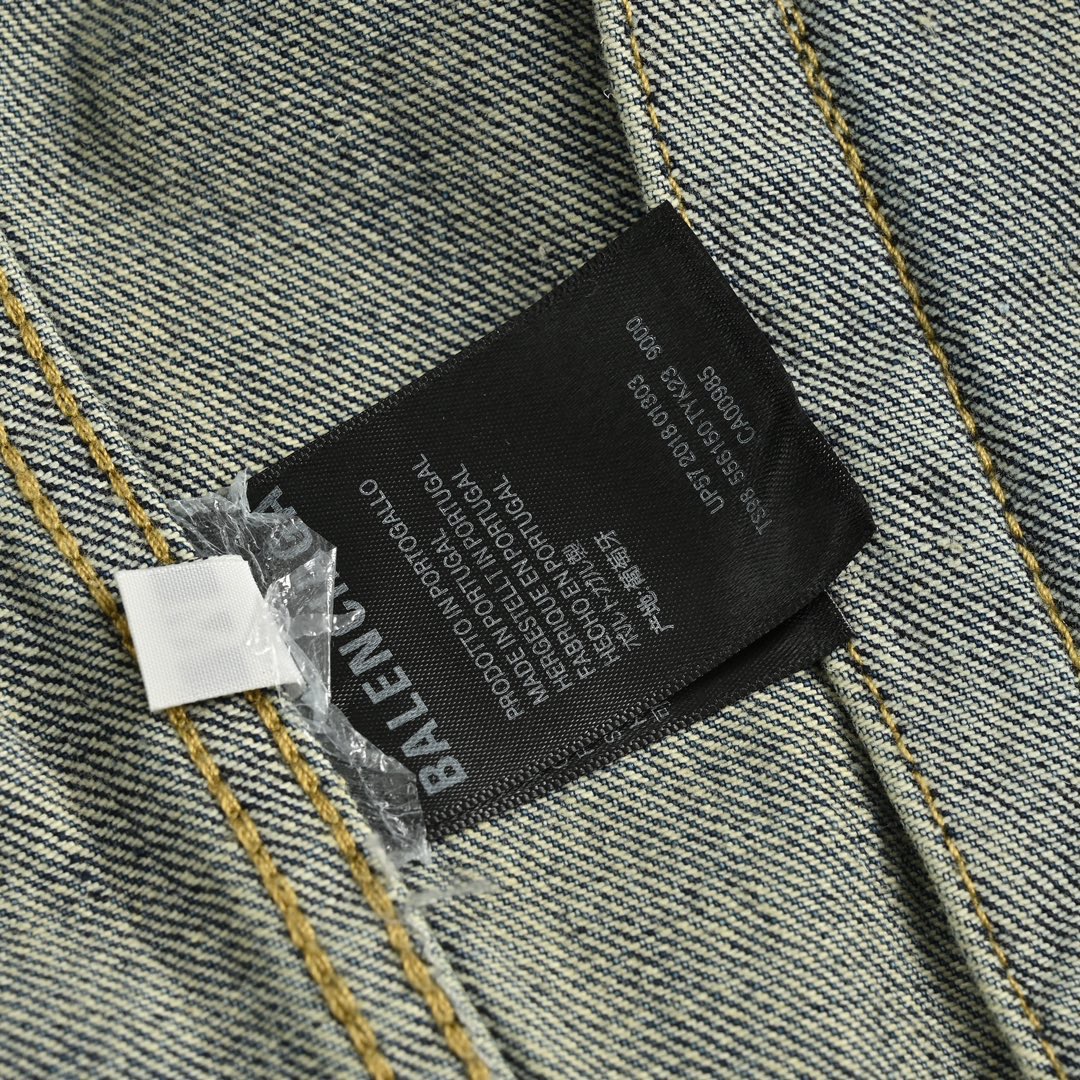 Balenciaga/巴黎世家 涂鸦手绘趣味牛仔外套-High Quatity Cheap Brand wholesale wholesaler seller Clothes Bags handbags Sneakers Top Fashion Clothing Shoes from China Factory Chinese suppliers best Quality Beautiful Price Balenciaga/巴黎世家 涂鸦手绘趣味牛仔外套