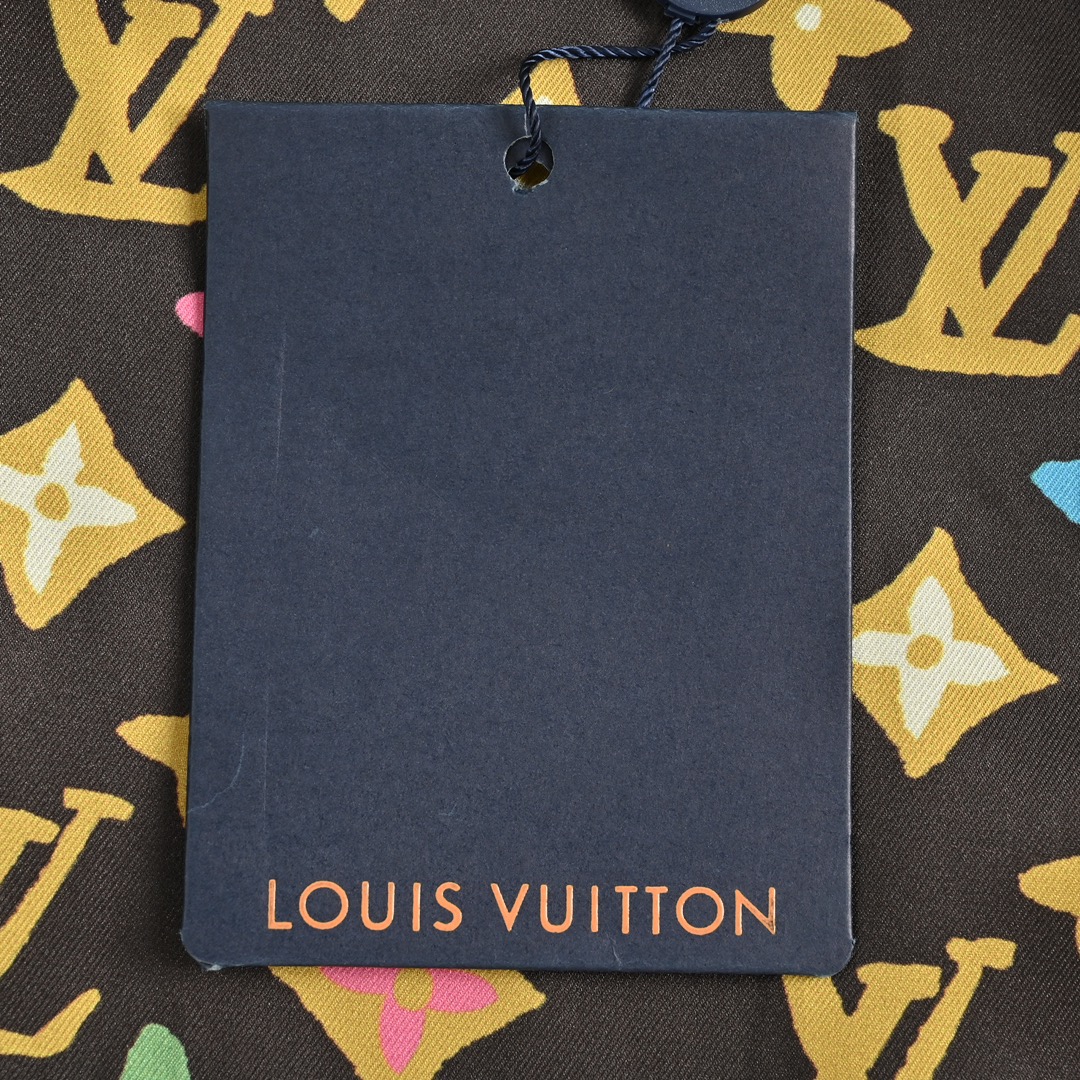 Louis Vuitton & Tyler 24Fw 老花可拆卸羊羔绒领夹克外套-High Quatity Cheap Brand wholesale wholesaler seller Clothes Bags handbags Sneakers Top Fashion Clothing Shoes from China Factory Chinese suppliers best Quality Beautiful Price Louis Vuitton & Tyler 24Fw 老花可拆卸羊羔绒领夹克外套