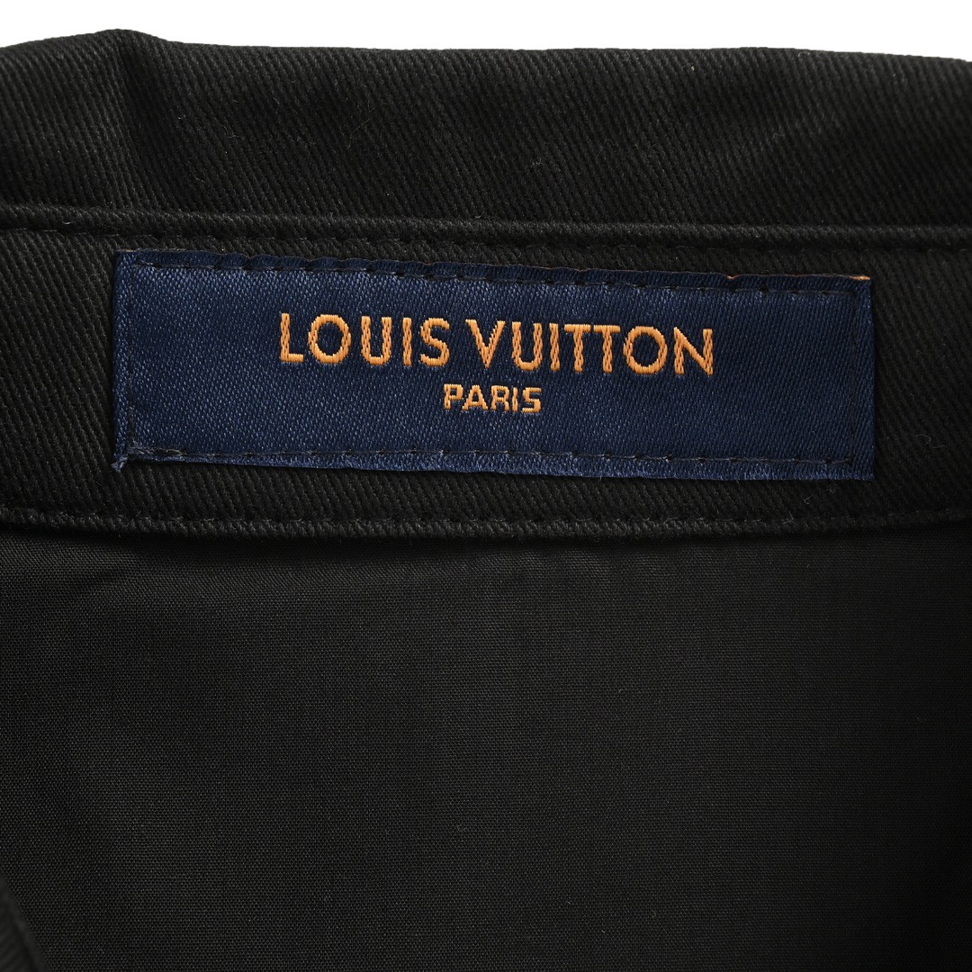 Louis Vuitton/路易威登 24Fw 老花植绒拼接衬衫外套-High Quatity Cheap Brand wholesale wholesaler seller Clothes Bags handbags Sneakers Top Fashion Clothing Shoes from China Factory Chinese suppliers best Quality Beautiful Price Louis Vuitton/路易威登 24Fw 老花植绒拼接衬衫外套