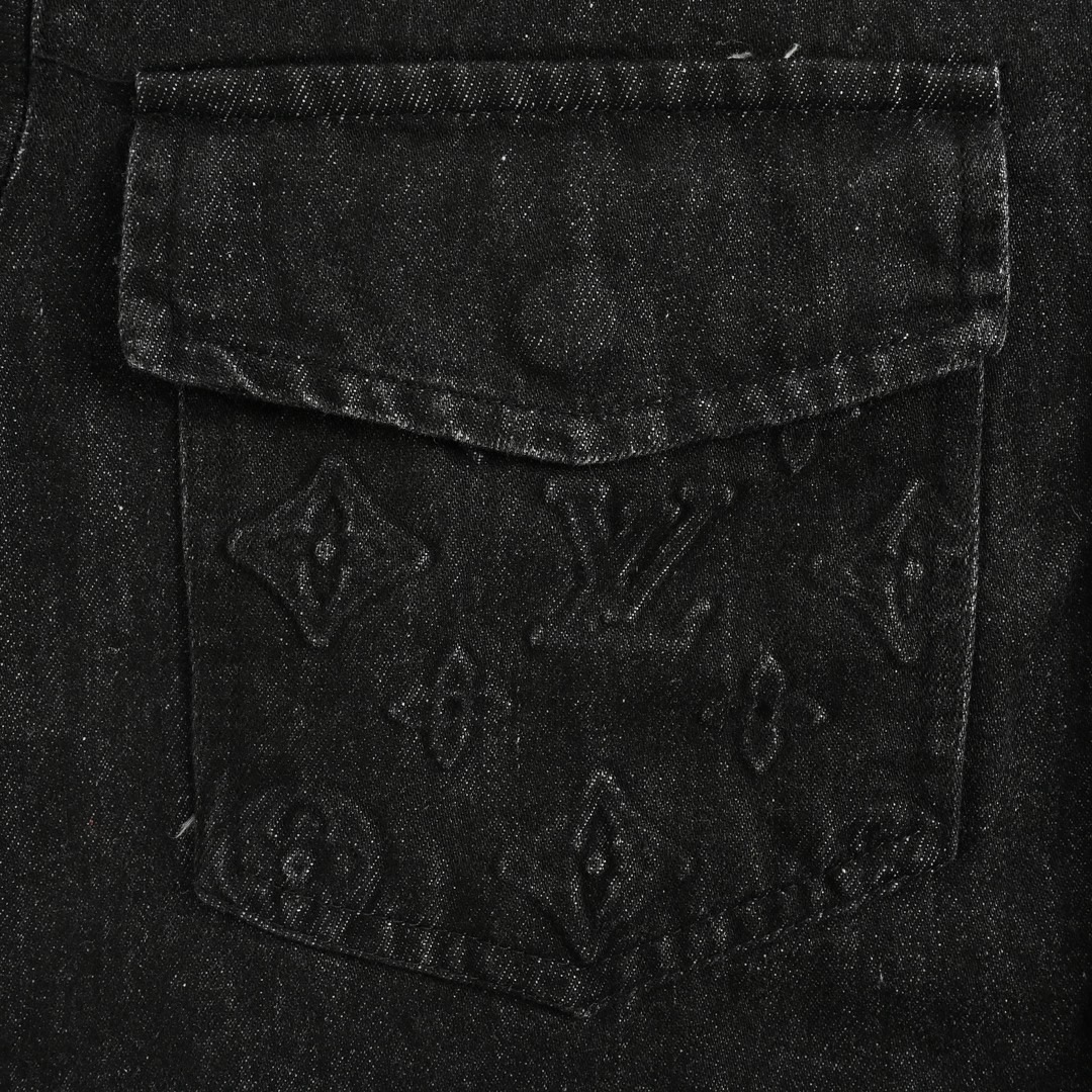 Louis Vuitton/路易威登 口袋压花牛仔衬衫夹克-High Quatity Cheap Brand wholesale wholesaler seller Clothes Bags handbags Sneakers Top Fashion Clothing Shoes from China Factory Chinese suppliers best Quality Beautiful Price Louis Vuitton/路易威登 口袋压花牛仔衬衫夹克