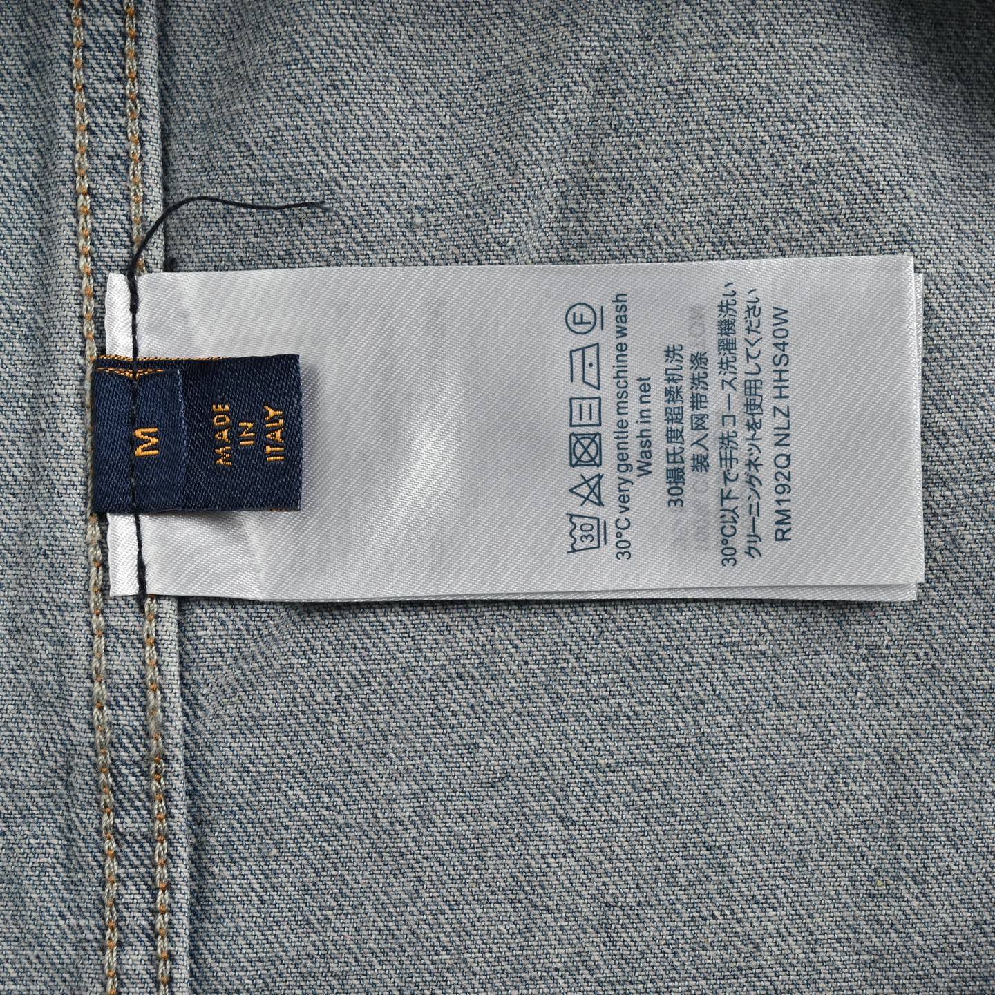 LouisVuitton/路易威登 拼接老花牛仔夹克-High Quatity Cheap Brand wholesale wholesaler seller Clothes Bags handbags Sneakers Top Fashion Clothing Shoes from China Factory Chinese suppliers best Quality Beautiful Price LouisVuitton/路易威登 拼接老花牛仔夹克