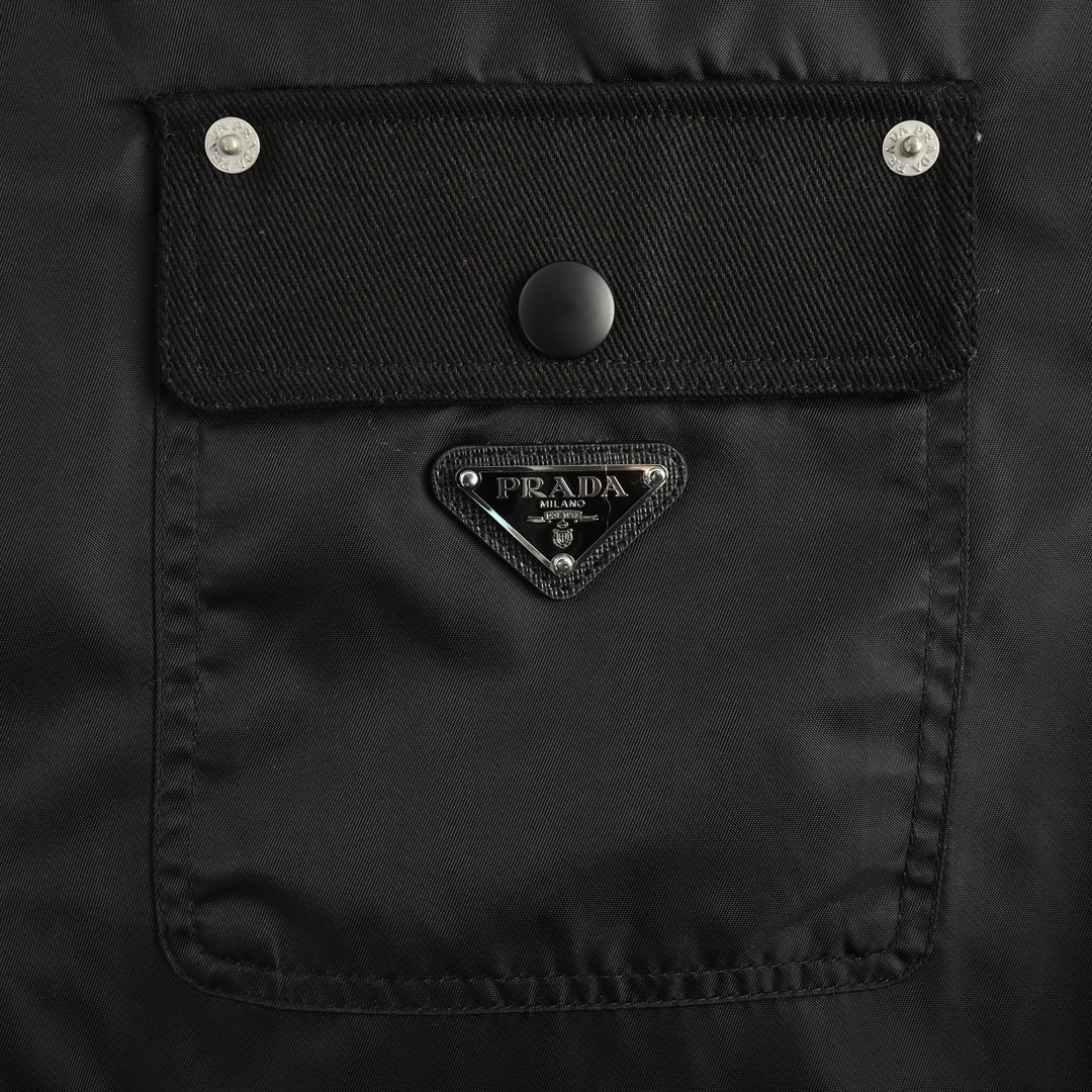 Prada/普拉达 24Fw 三角标翻盖棉服外套