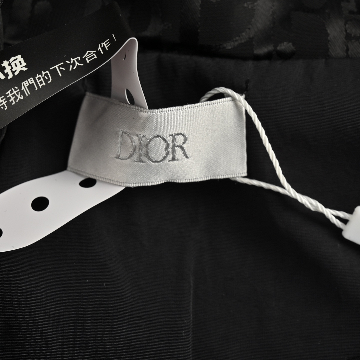 Dior/迪奥 满印拼接卡扣连帽风衣外套 Dior/迪奥 满印拼接卡扣连帽风衣外套