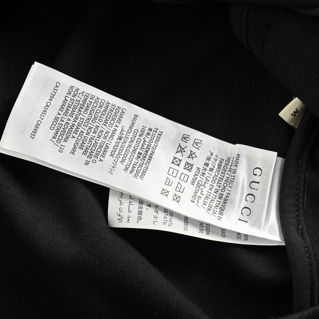 Gucci /古驰 经典红绿织带套装外套-莆田鞋,莆田鞋货源,高仿鞋,高仿鞋货源,安福档口,莆田高仿鞋,莆田鞋批发,高仿鞋批发,莆田高仿运动鞋,高仿运动鞋,莆田运动鞋 Gucci /古驰 经典红绿织带套装外套