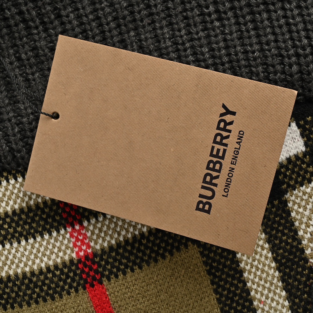 Burberry/巴宝莉 Vintage色块徽标嵌花针织毛衣 爱心拼接圆领毛衣-莆田鞋,莆田鞋货源,高仿鞋,高仿鞋货源,安福档口,莆田高仿鞋,莆田鞋批发,高仿鞋批发,莆田高仿运动鞋,高仿运动鞋,莆田运动鞋 Burberry/巴宝莉 Vintage色块徽标嵌花针织毛衣 爱心拼接圆领毛衣