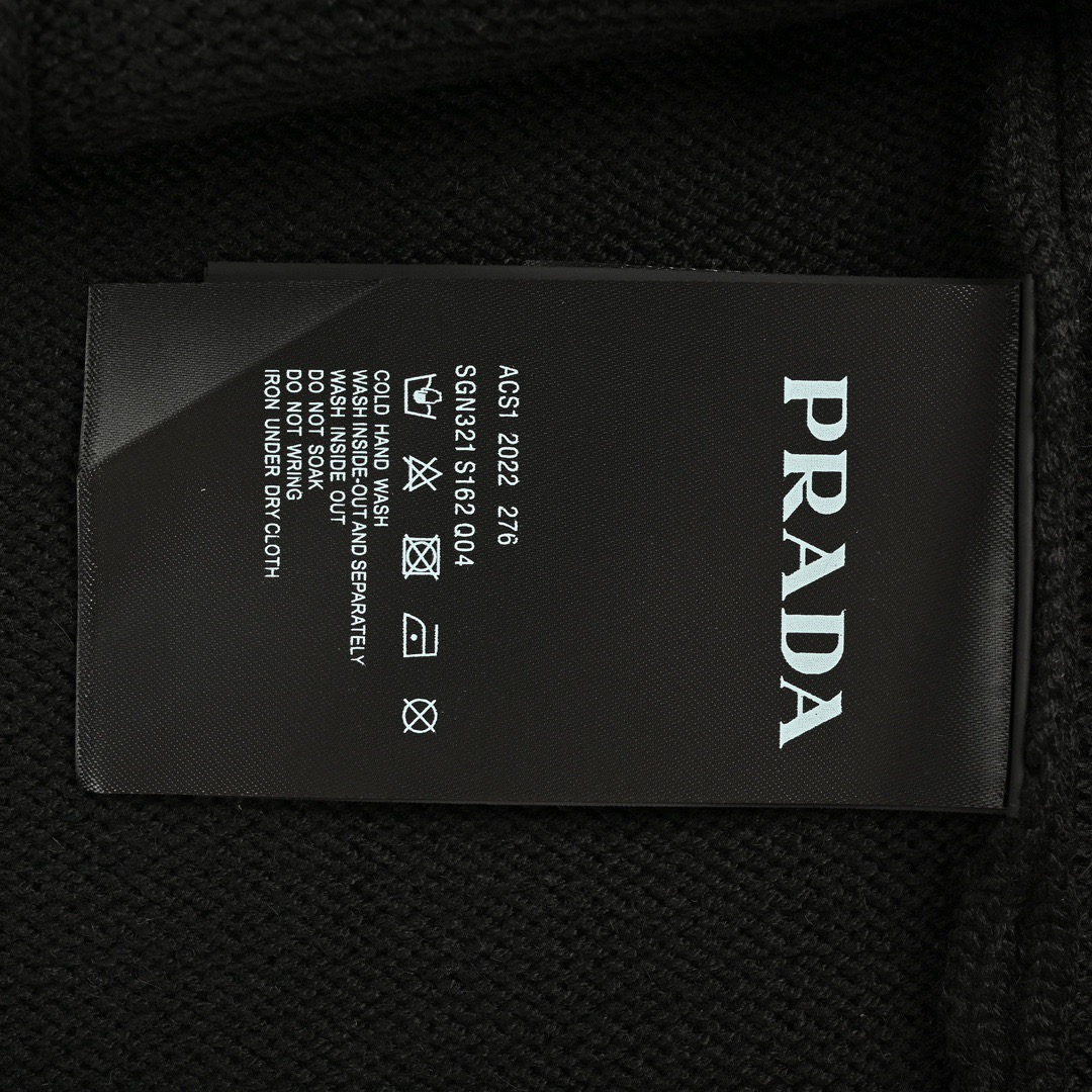 Prada/普拉达 24Fw 尼龙口袋三角标圆领毛衣