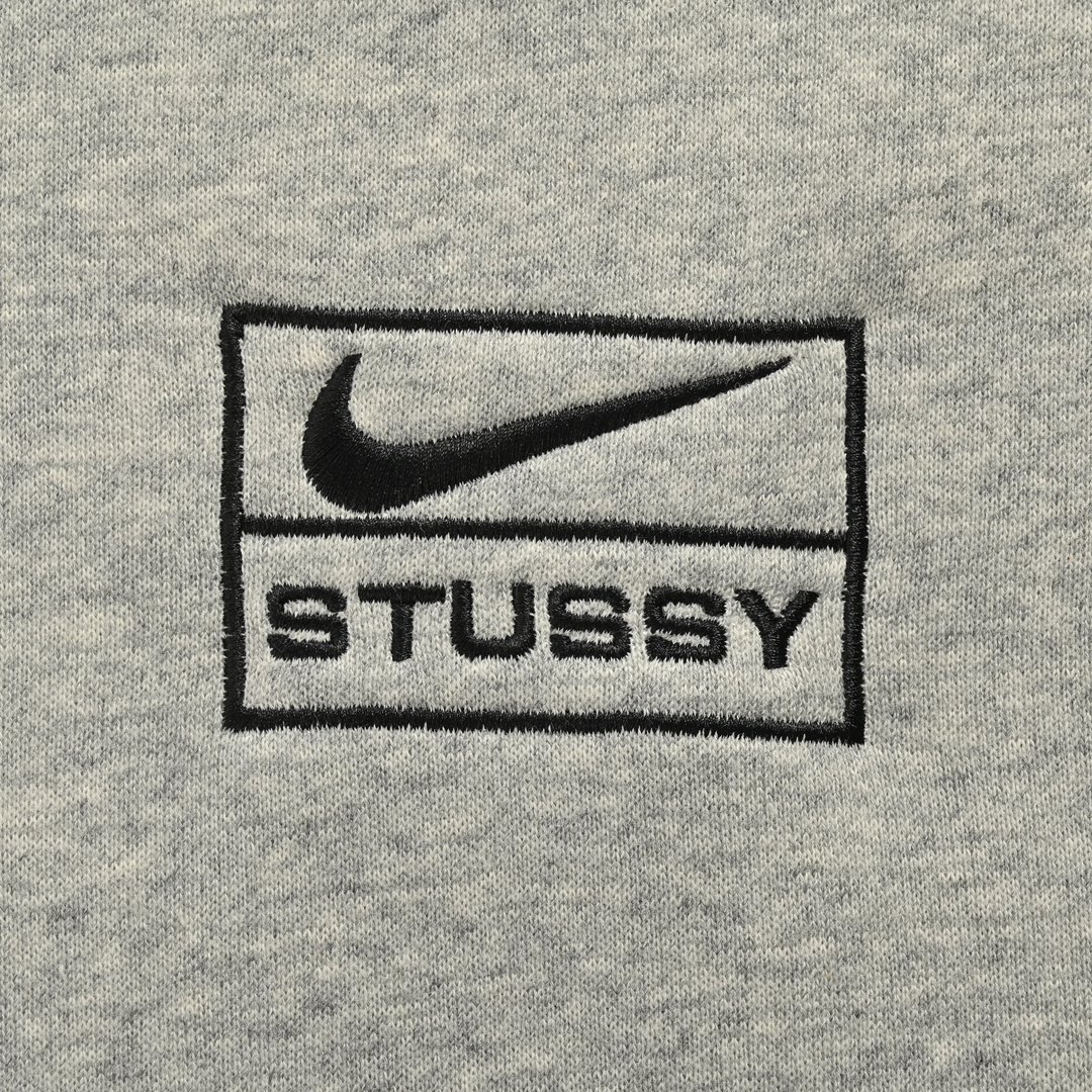 Stussy & Nike 联名款刺绣logo纯色拉链连帽卫衣外套
