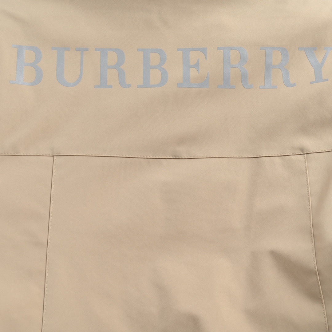 Burberry /巴宝莉 22Fw 手臂硅胶徽章羽绒服-莆田鞋,莆田鞋货源,高仿鞋,高仿鞋货源,安福档口,莆田高仿鞋,莆田鞋批发,高仿鞋批发,莆田高仿运动鞋,高仿运动鞋,莆田运动鞋 Burberry /巴宝莉 22Fw 手臂硅胶徽章羽绒服