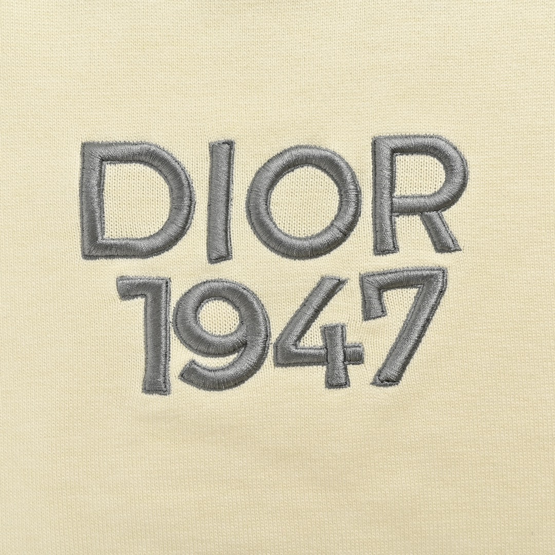 Dior/迪奥 24Fw 1947刺绣字母logo圆领毛衣 这款圆领毛衫-莆田鞋,莆田鞋货源,高仿鞋,高仿鞋货源,安福档口,莆田高仿鞋,莆田鞋批发,高仿鞋批发,莆田高仿运动鞋,高仿运动鞋,莆田运动鞋 Dior/迪奥 24Fw 1947刺绣字母logo圆领毛衣 这款圆领毛衫