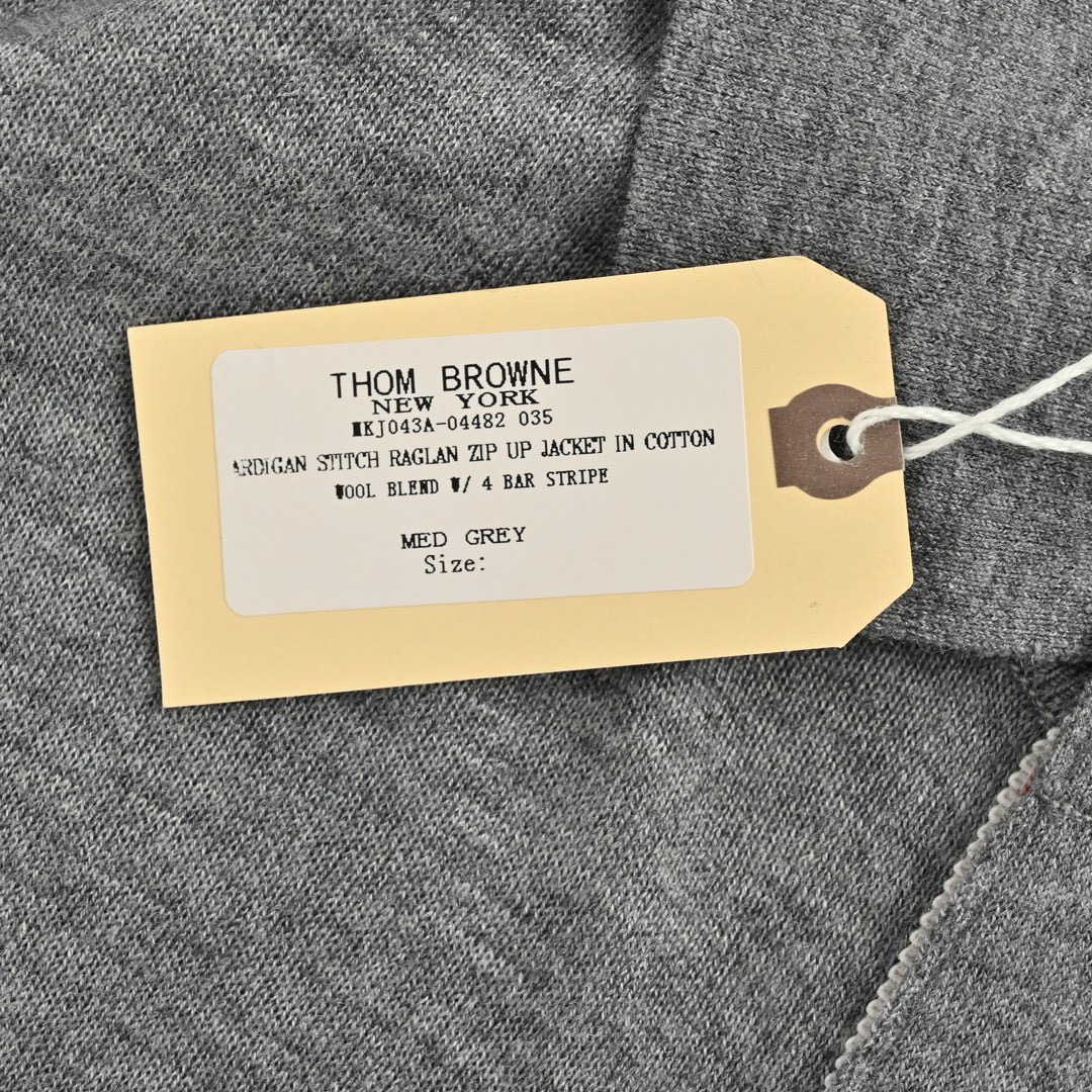 Thom Browne/汤姆布朗 24Fw袖标澳毛翻领毛衣开衫