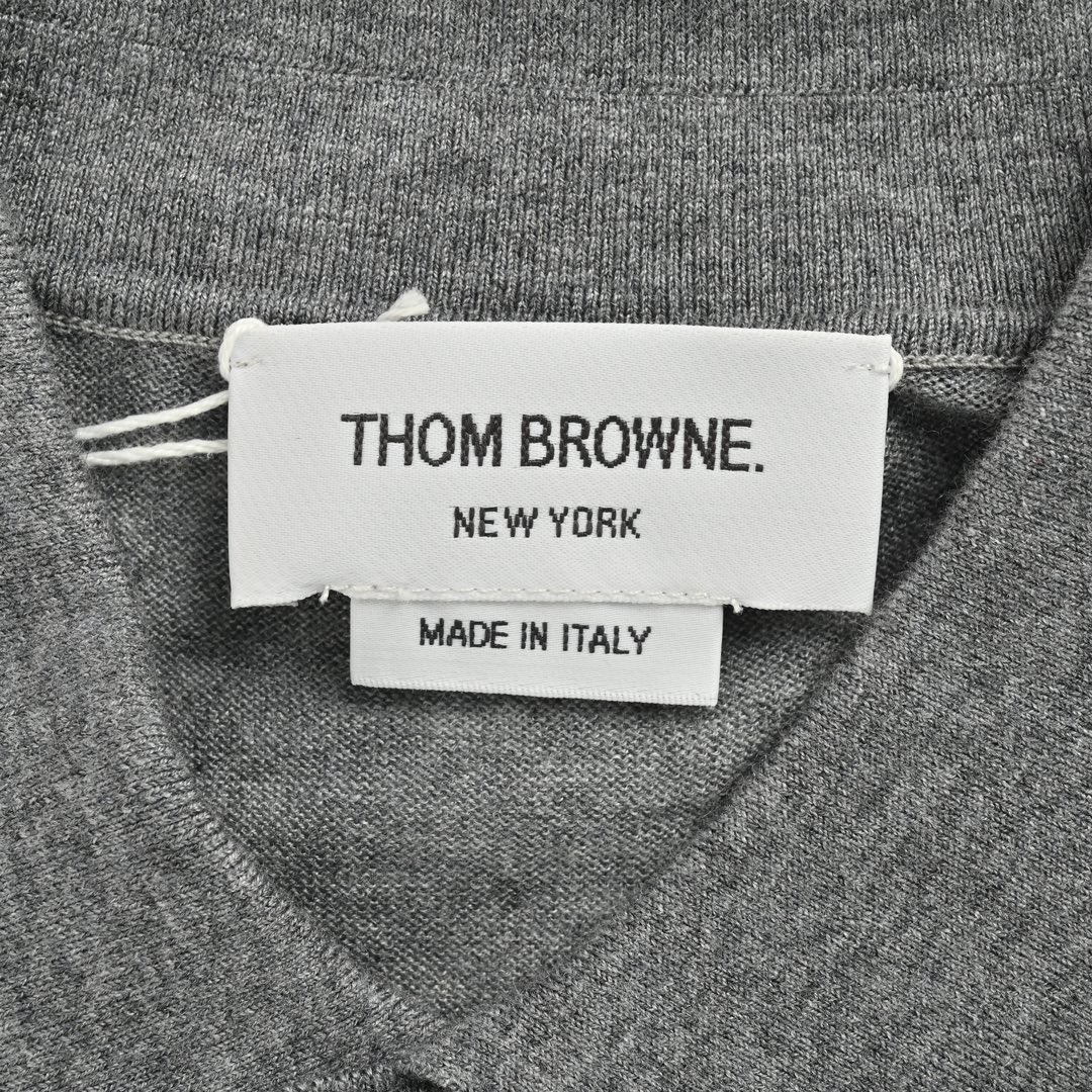 Thom Browne/汤姆布朗 24Fw袖标澳毛翻领毛衣开衫