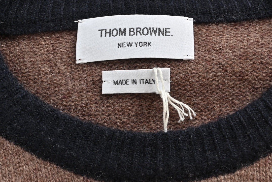 THOM BROWNE/汤姆布朗 23FW 拼色羊毛圆领毛衣