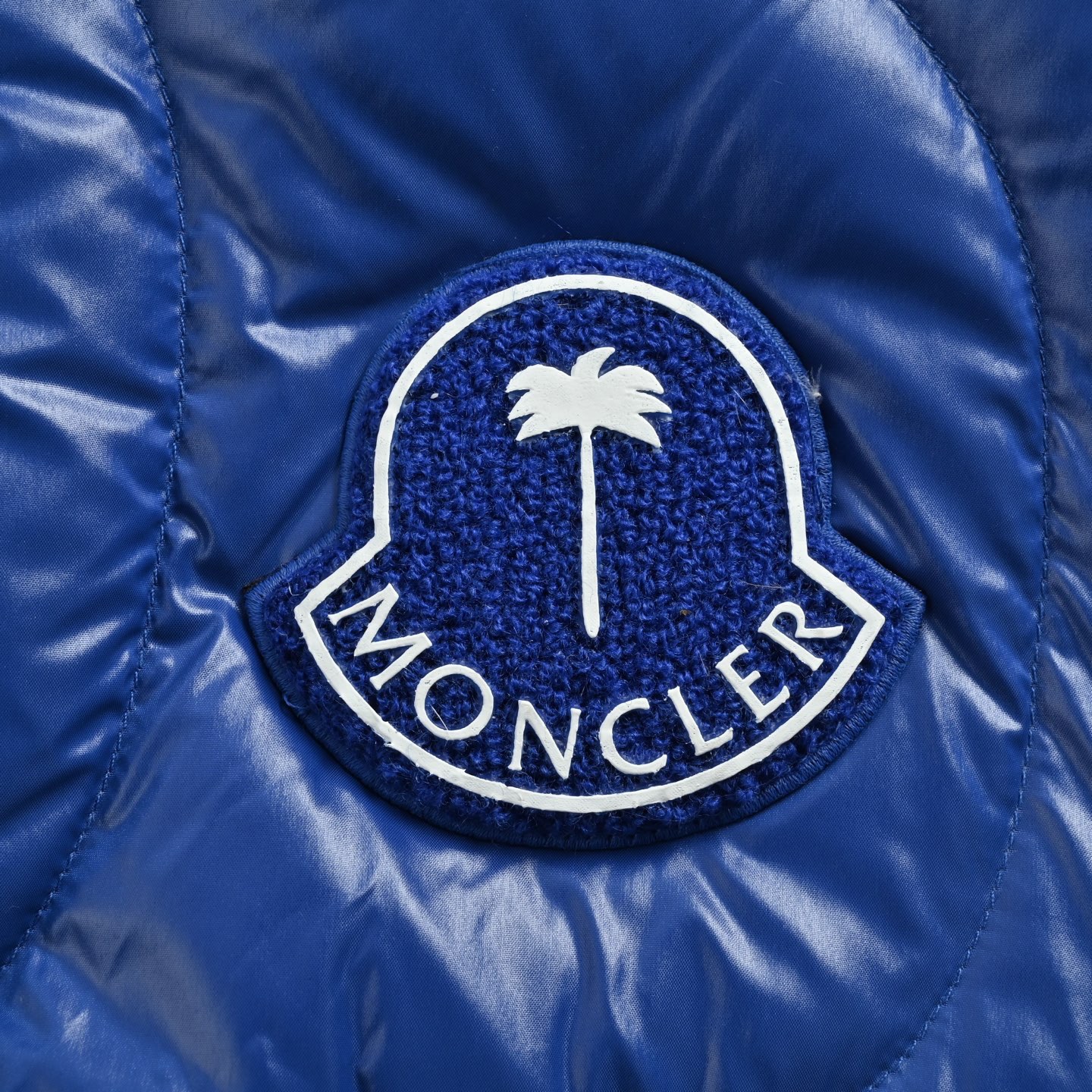Moncler & Palm Angels 联名款Haunani系列羽绒服-Chinese UA Cheap High Quatity Brand Clothes Bags handbags Sneakers wholesale wholesaler seller from China Factory suppliers Fashion Clothing Shoes best Quality Beautiful Price Moncler & Palm Angels 联名款Haunani系列羽绒服