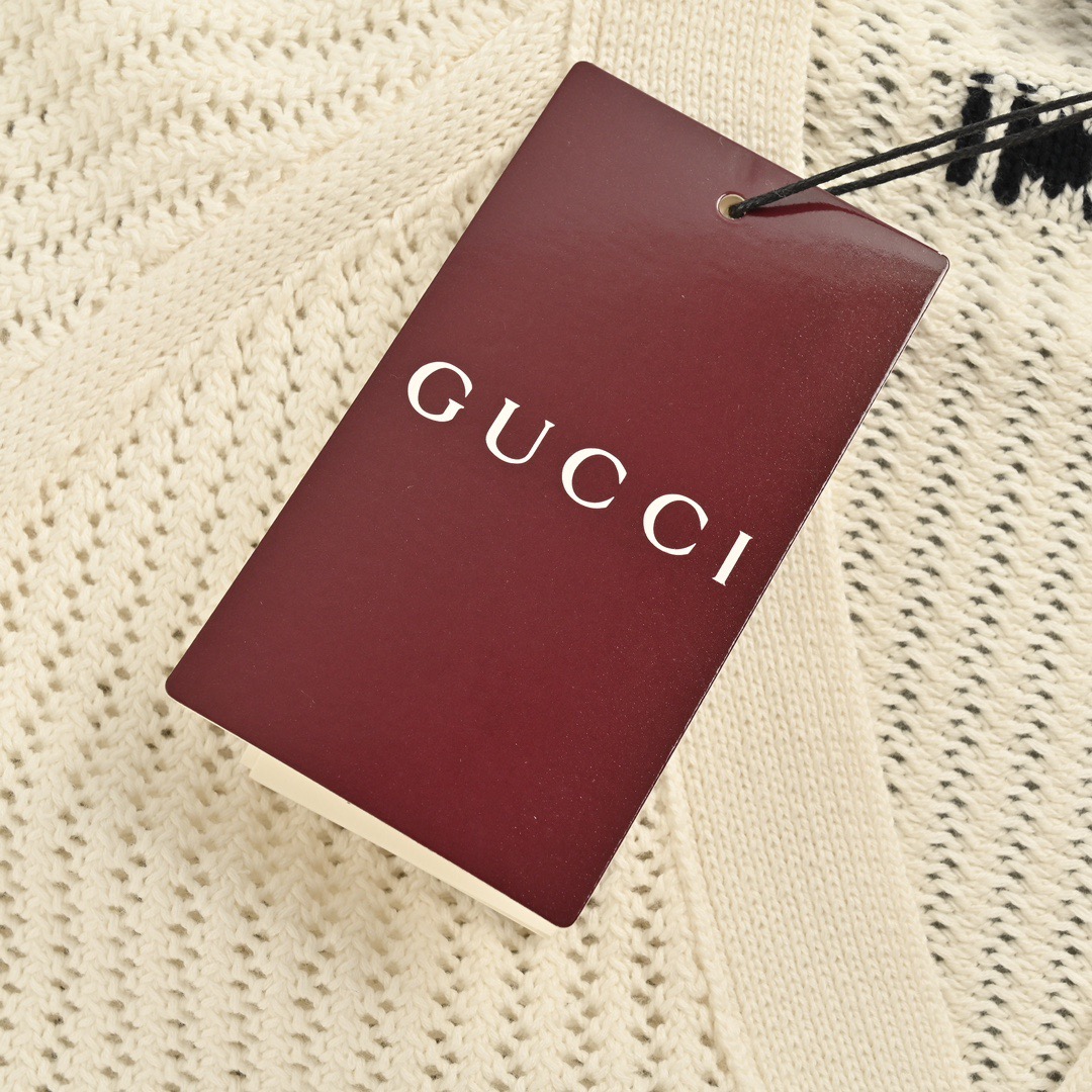 Gucci/古驰 24Fw 下摆条纹粗针毛衣开衫 在2024年秋冬季系列中