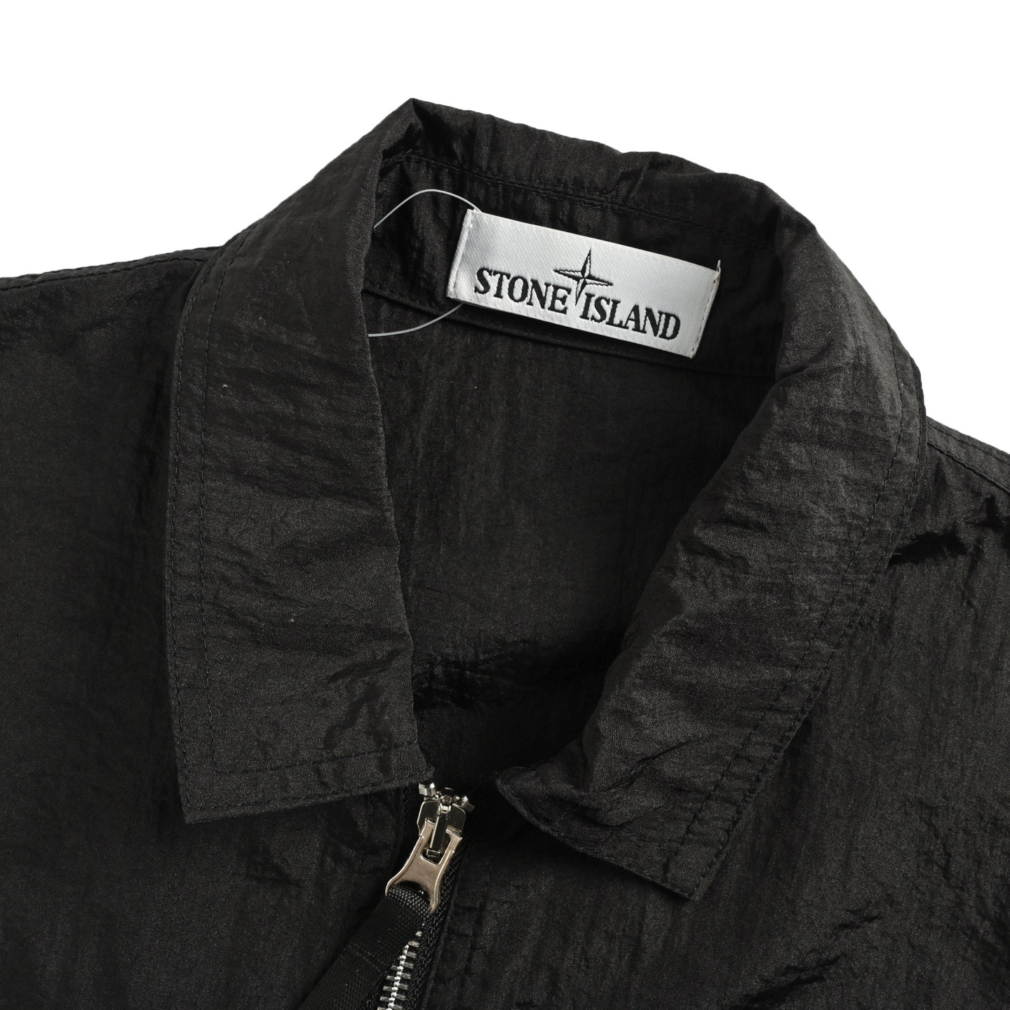 Stone Island/石头岛 25Fw 金属尼龙袖标轻薄夹克外套