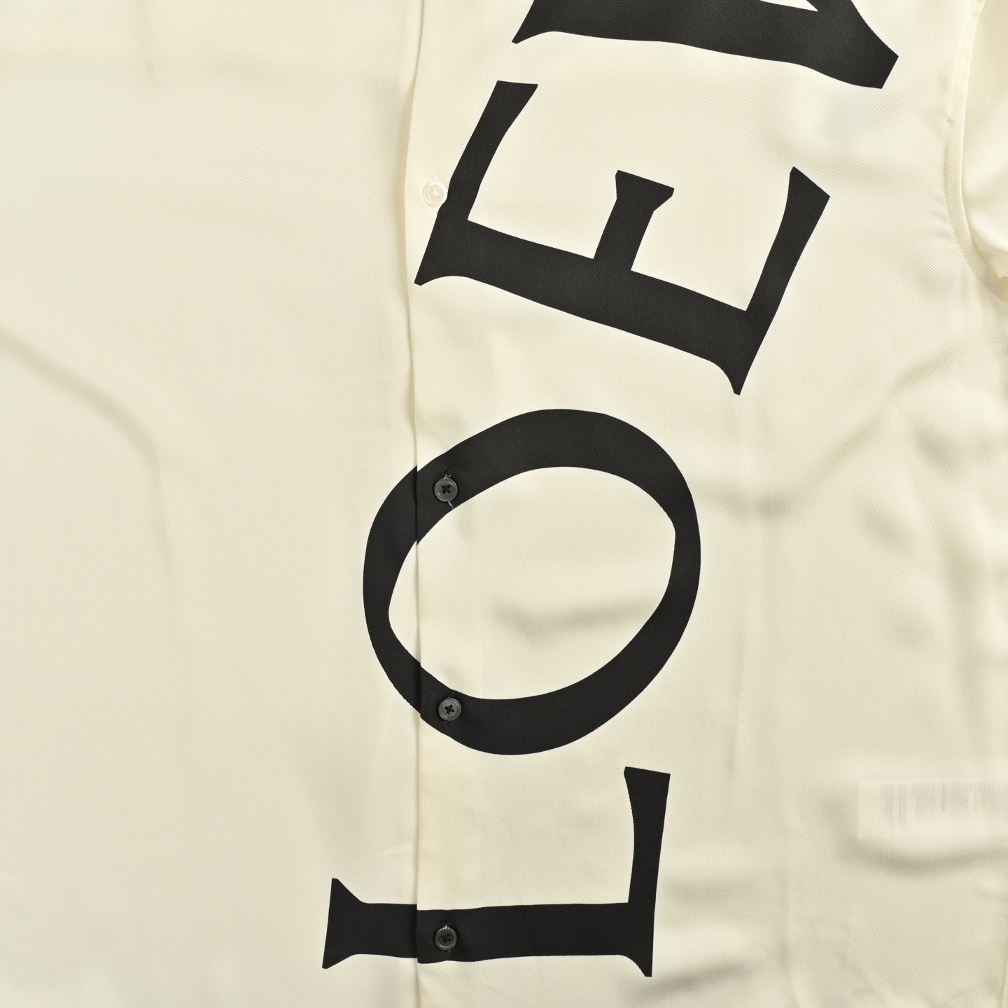 Loewe/罗意威 25Fw 徽标大字母logo印花丝绸衬衫 定制桑蚕丝丝绸料舒适贴肤